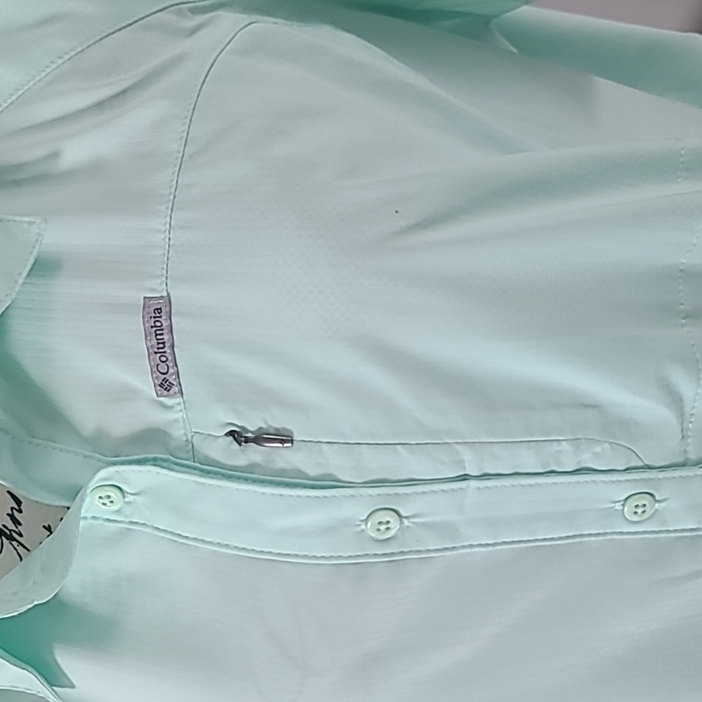 Columbia Light Mint Short-Sleeve Button-Up Shirt - Picture 3 of 10